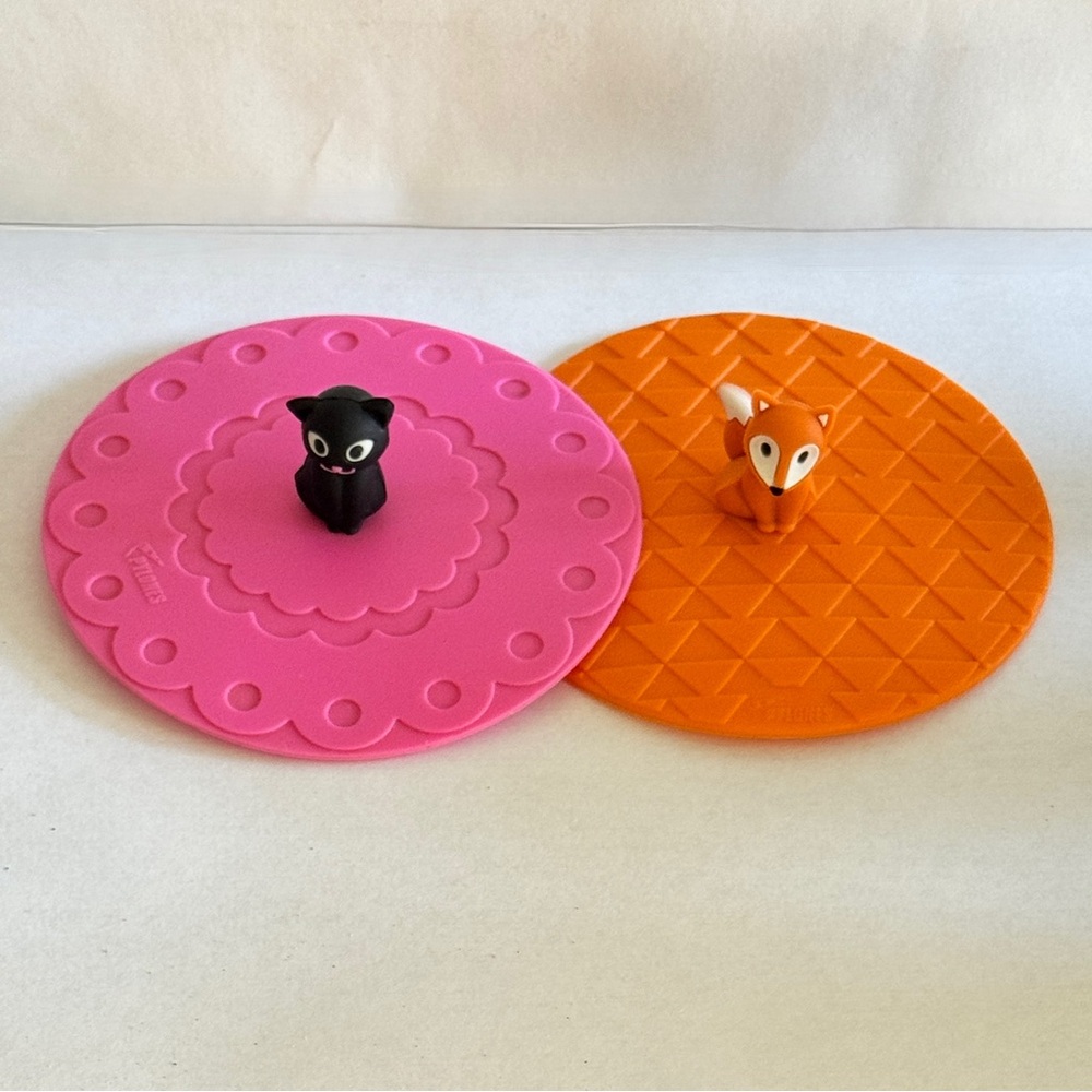 PYLONES STUDIO Silicone Lids for Mugs - Set of 2 - Black Cat and Fox - Picture 4 of 10